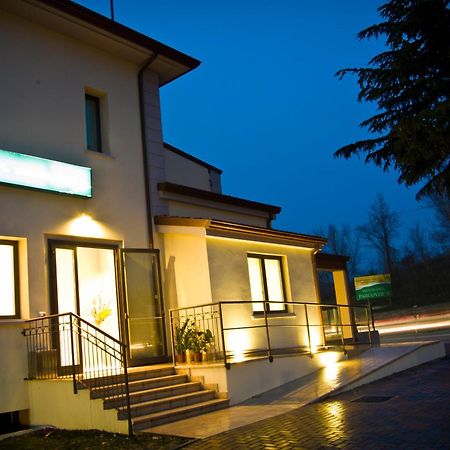 Hotel Main Street Cerasolo Esterno foto