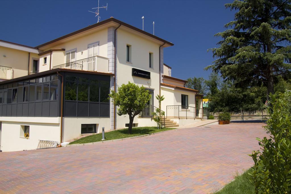Hotel Main Street Cerasolo Esterno foto